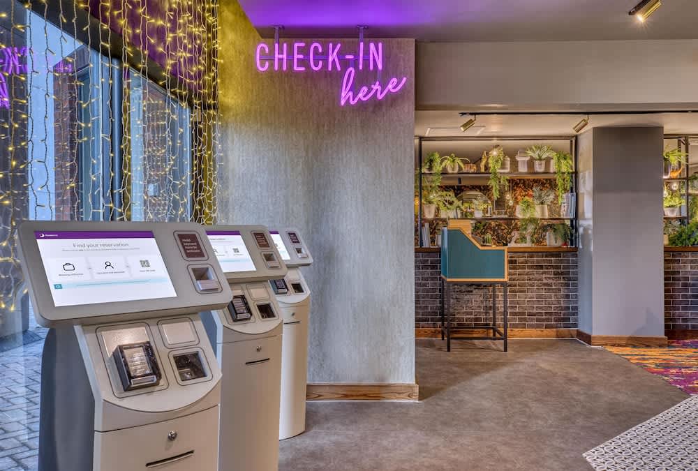 Premier Inn Cardiff Cc Queen Street 2