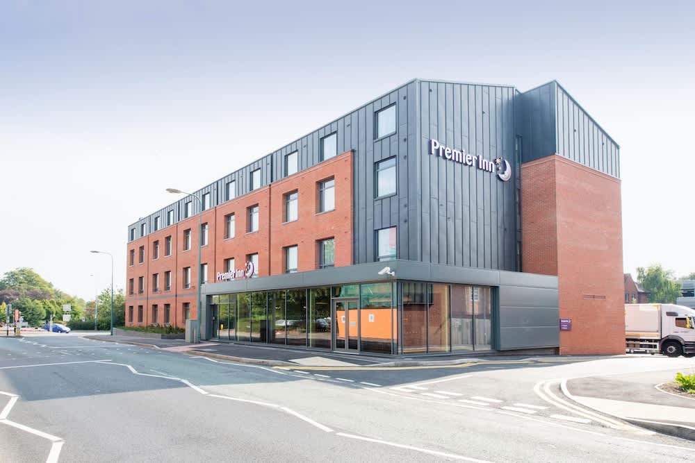 Premier Inn Lichfield City Centre 1