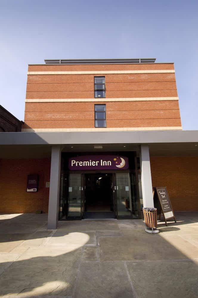 Premier Inn Wolverhampton City Centre 1