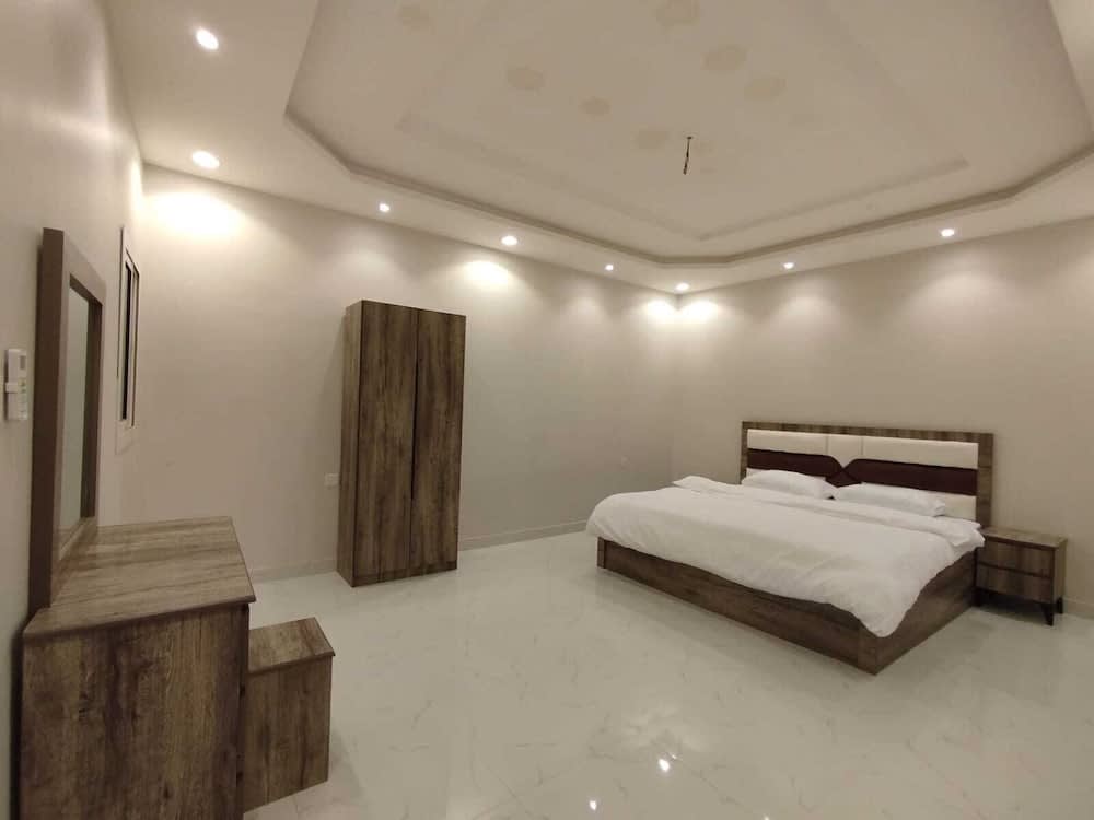 Al Salam Apartments Bedroom j-13 2