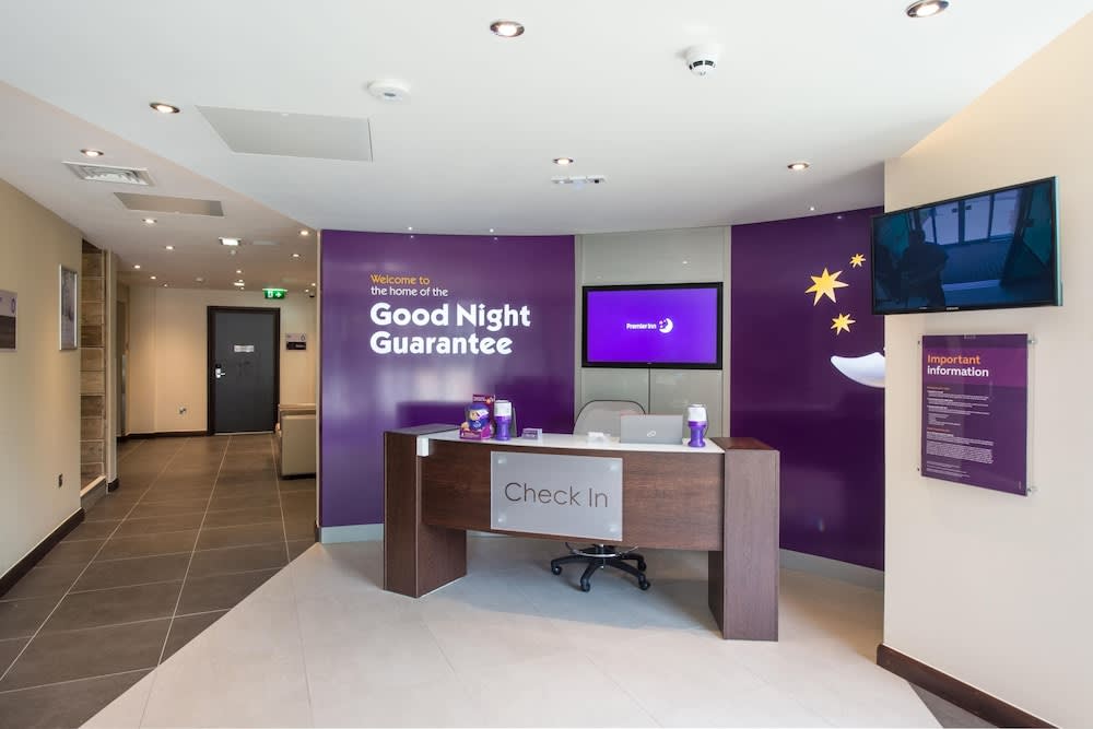 Premier Inn Farnborough Town Centre 2