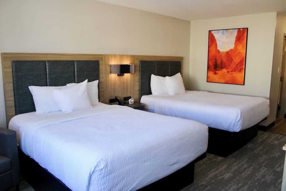 The Cairn Hotel 1