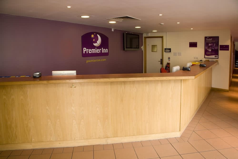 Premier Inn London Kensington 2