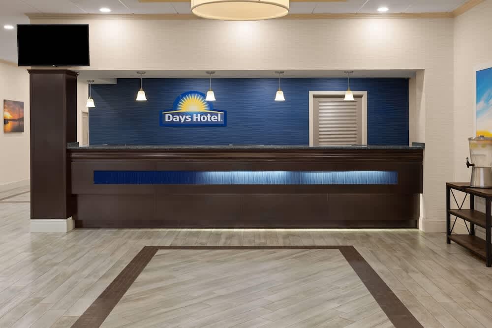Days Hotel by Wyndham Toms River Jersey Shore 2