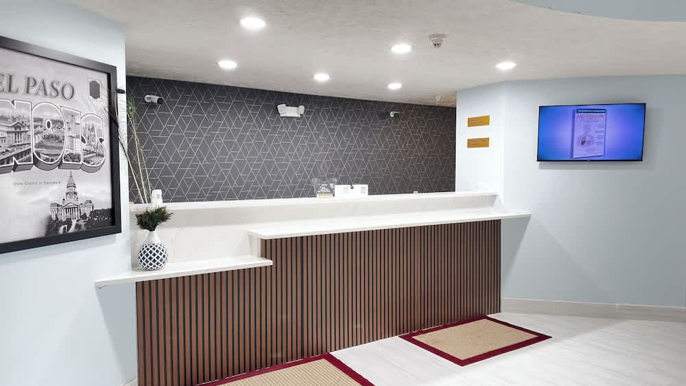 Burgundy Inn and Suites 2