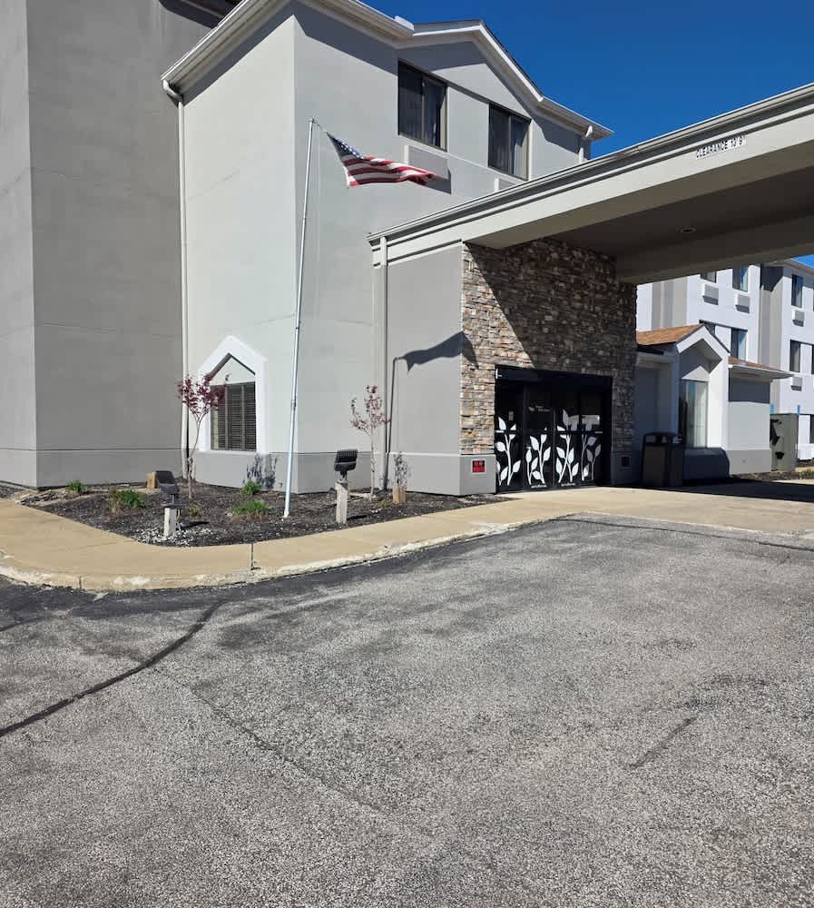 Austinburg Hotel 1
