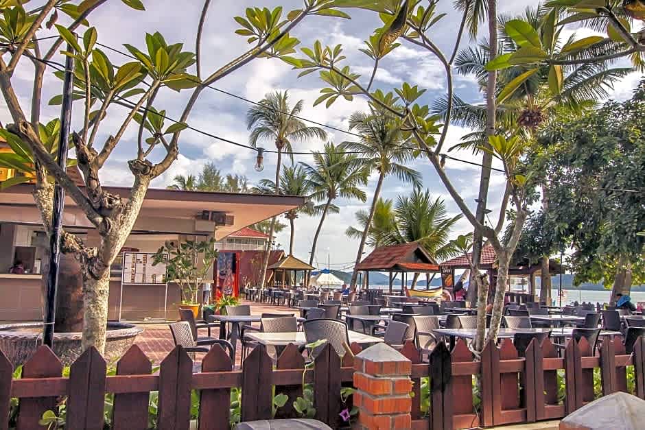 Sandy Beach Resort by Casa Loma 1