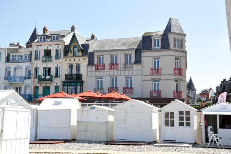 Logis Hôtel Le Bellevue 2