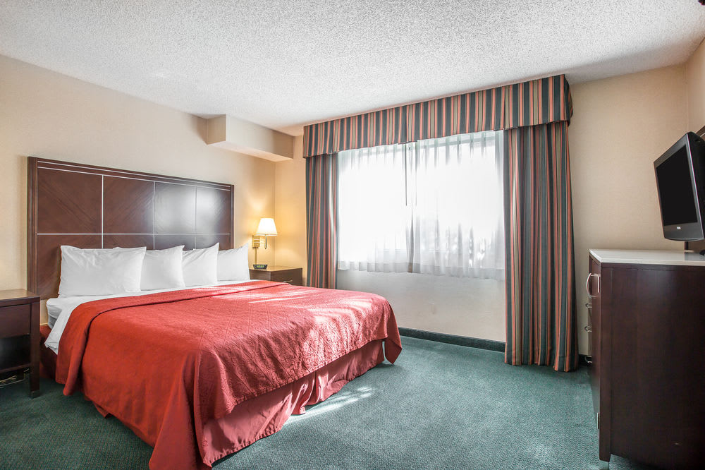 QUALITY INN & SUITES 2