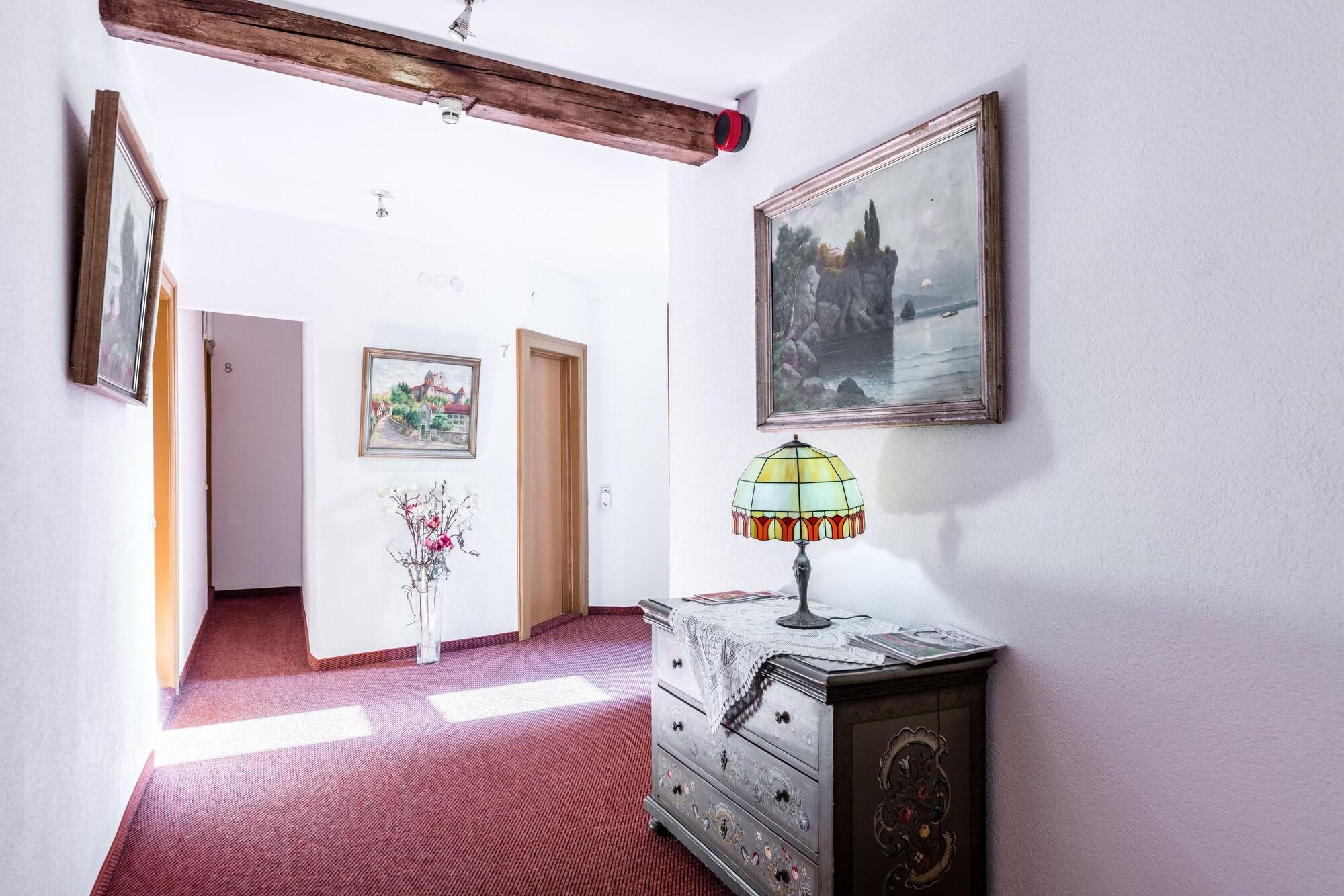 Hotel Goldener Sternen 1