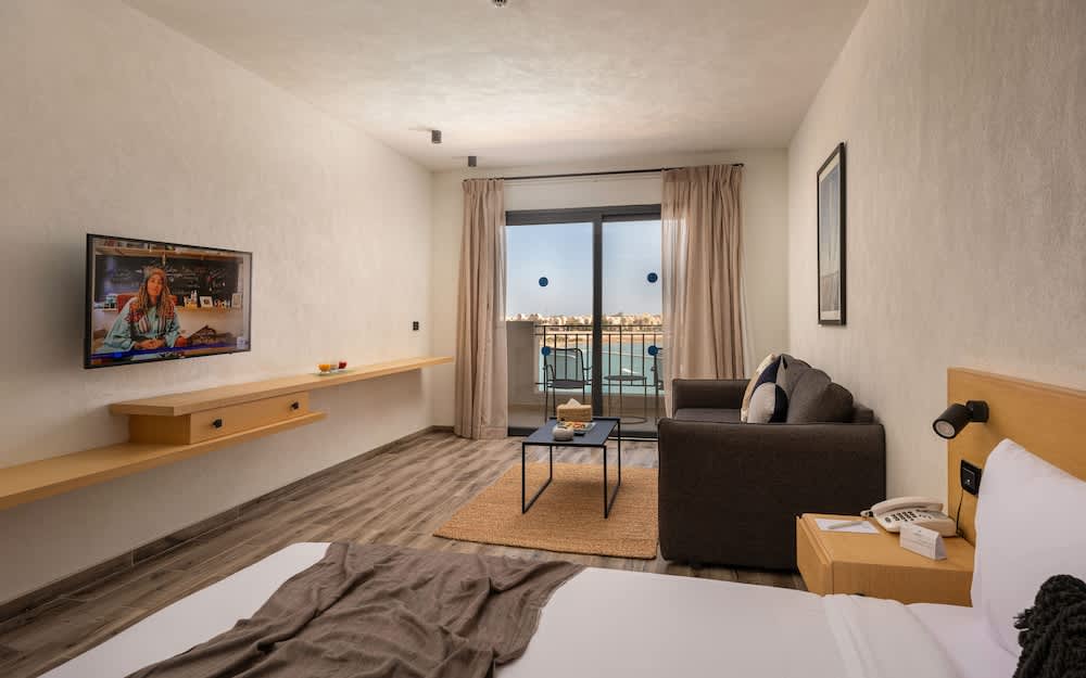 Creek Hotel and Residences El Gouna 2