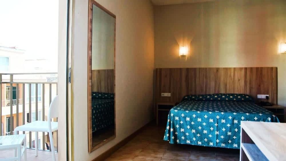 Hotel Iris - Only Adults 2