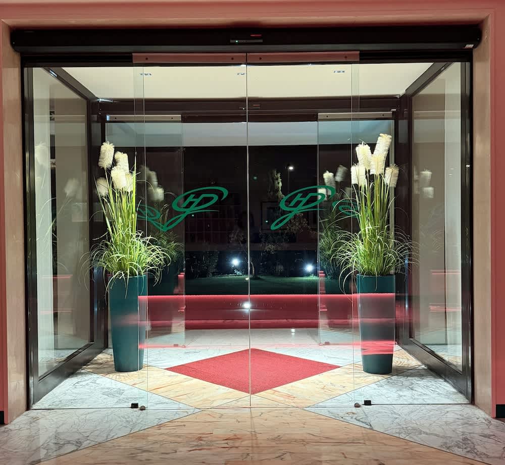 Green Park Hotel 2