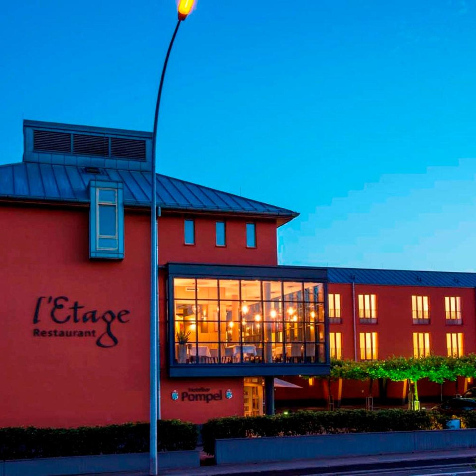 Hotel Simon's Plaza 1