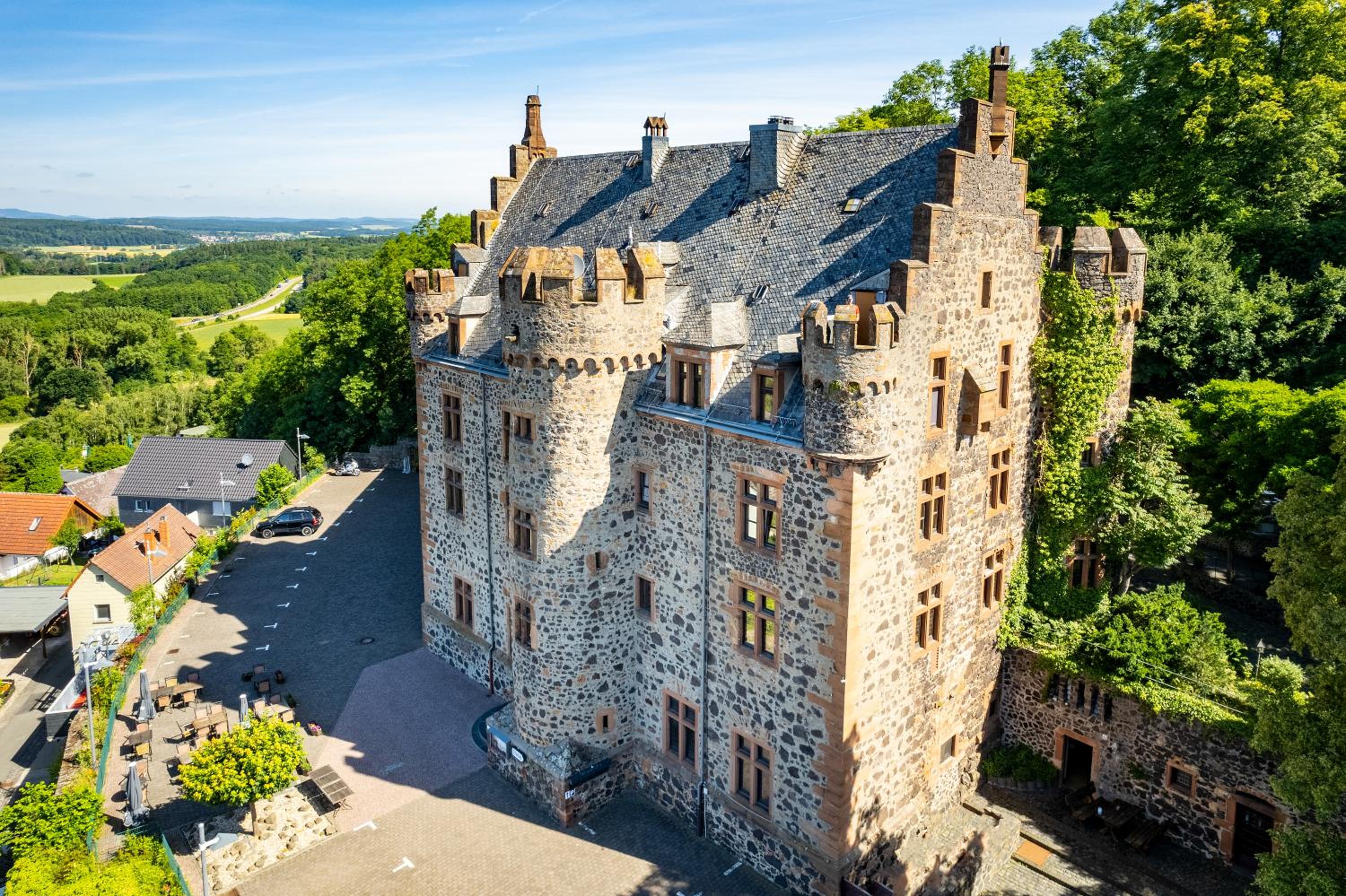 Burghotel Staufenberg 2