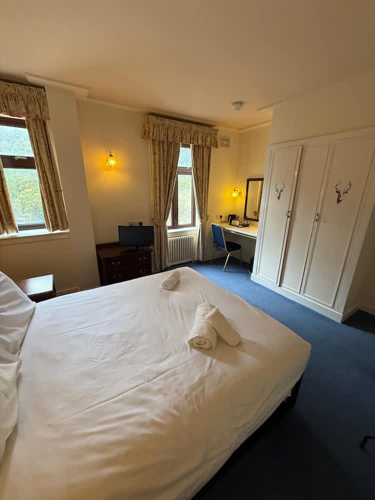 Lochalsh View en suite Kyle near Skye 1