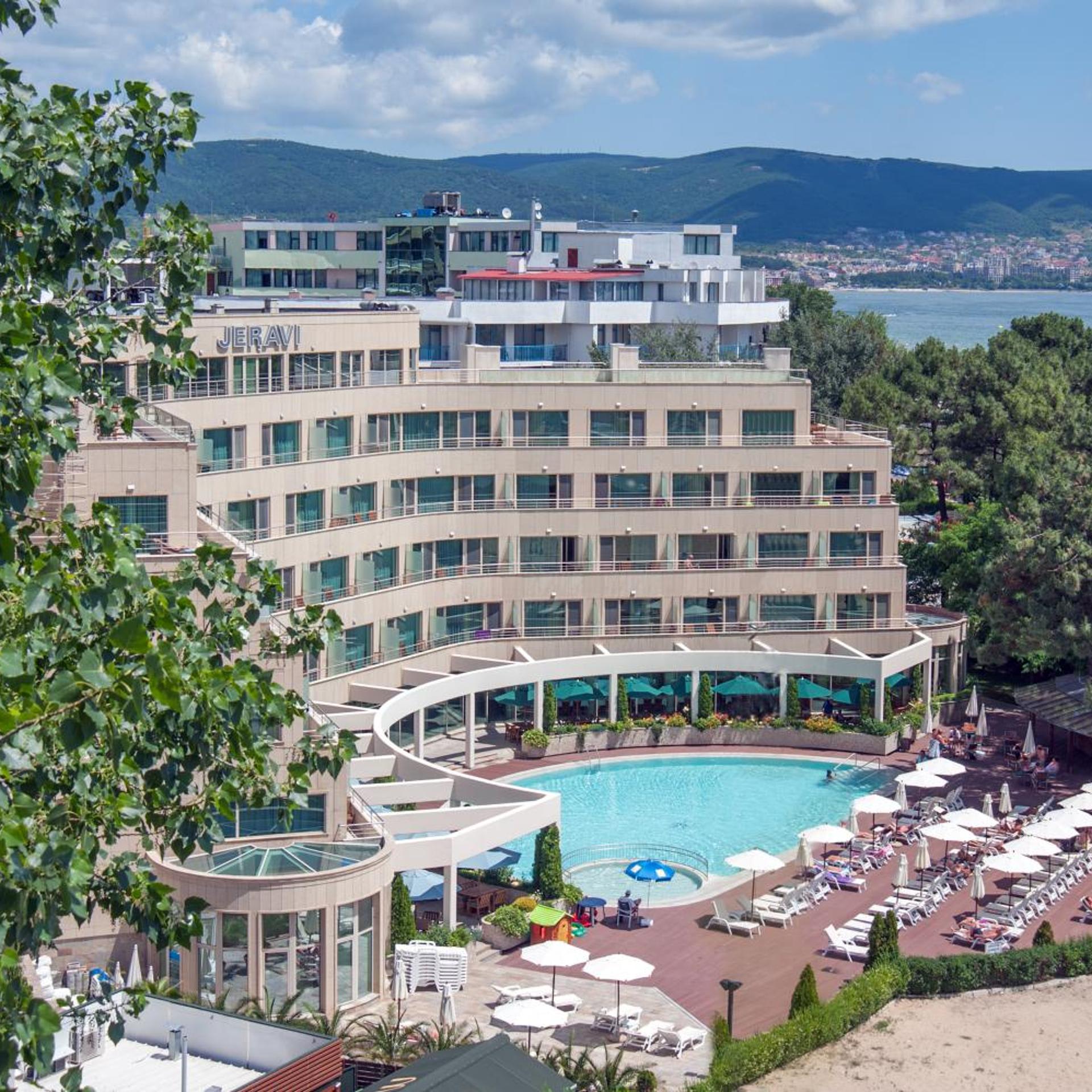 Jeravi Beach Hotel - All Inclusive 1