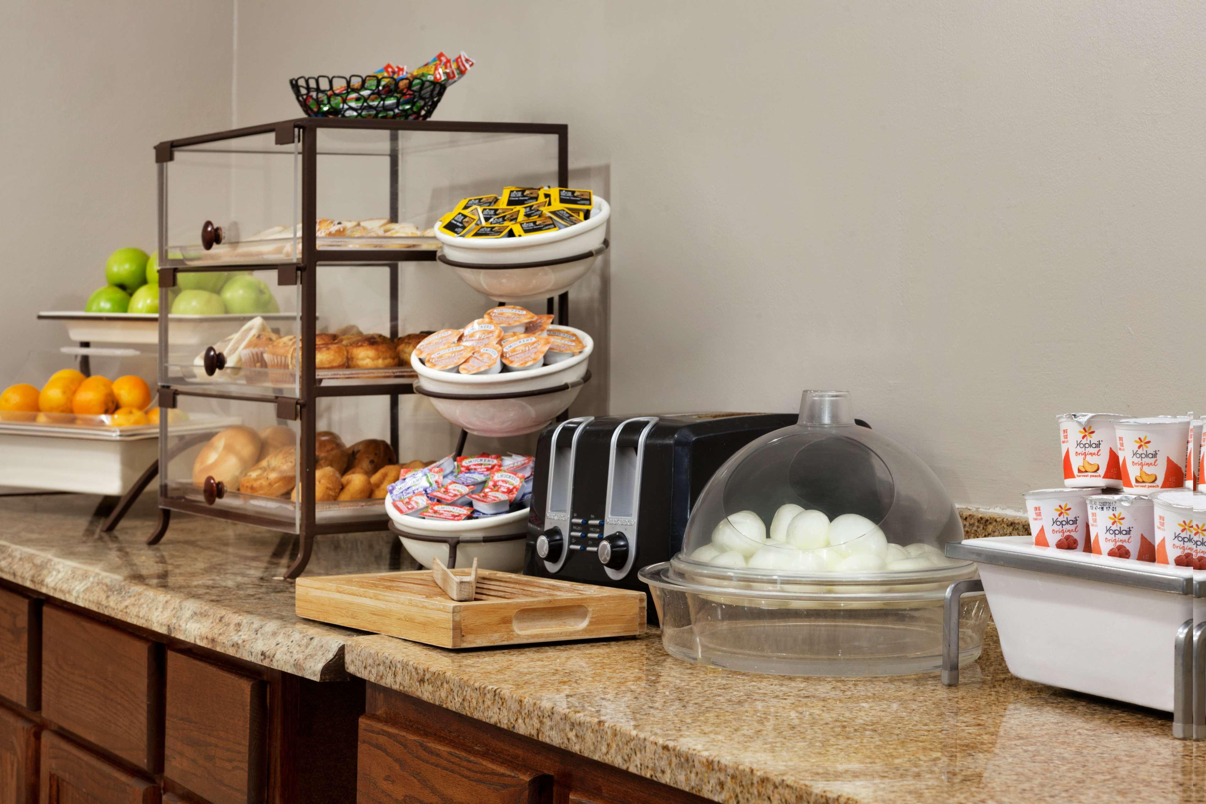 Country Inn Suites By Radisson Kingsland Ga 1