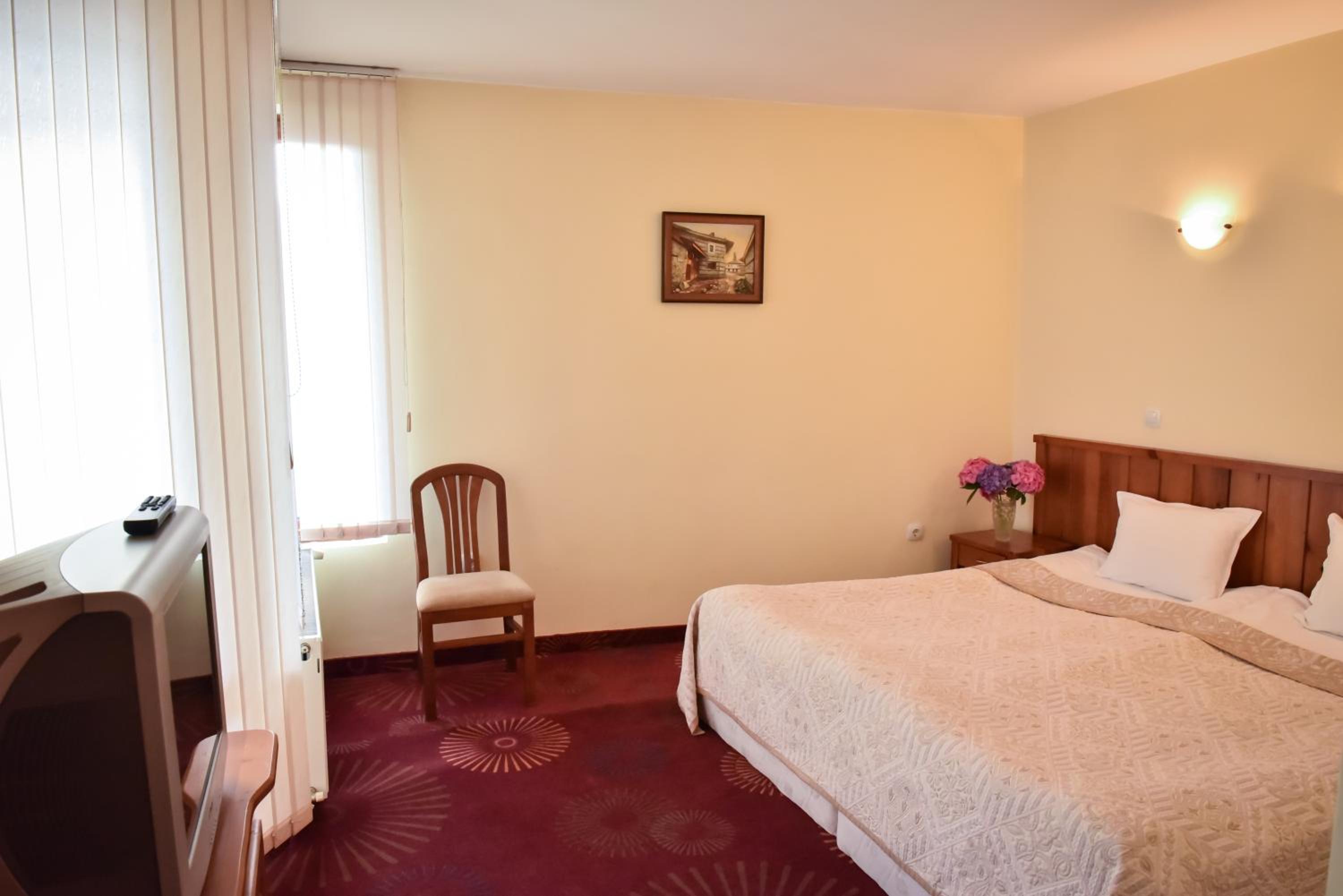 Lina Hotel 1