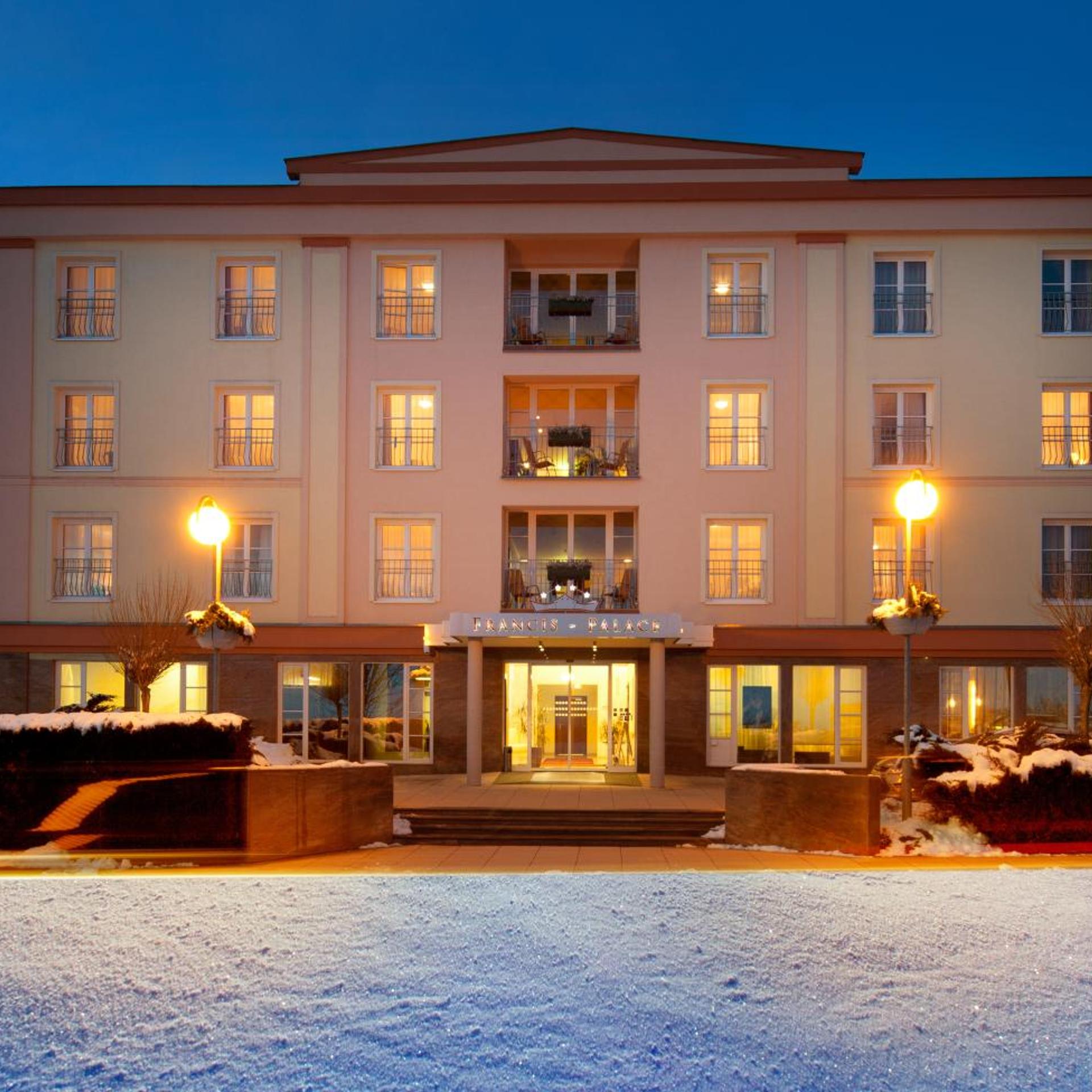 Francis Palace 2