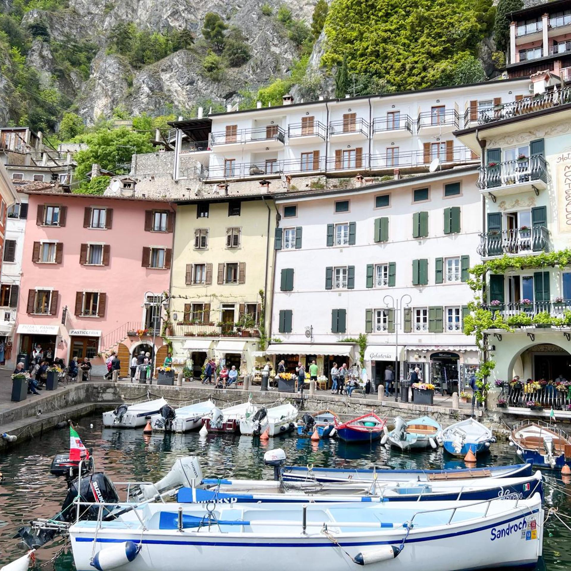 Hotel Castell - Montagnoli Group 1