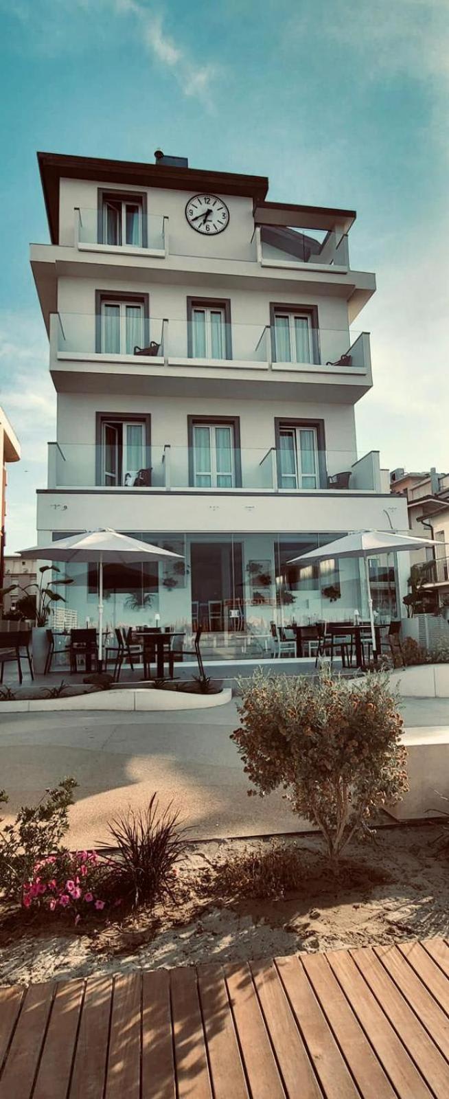 Hotel Brienz 2