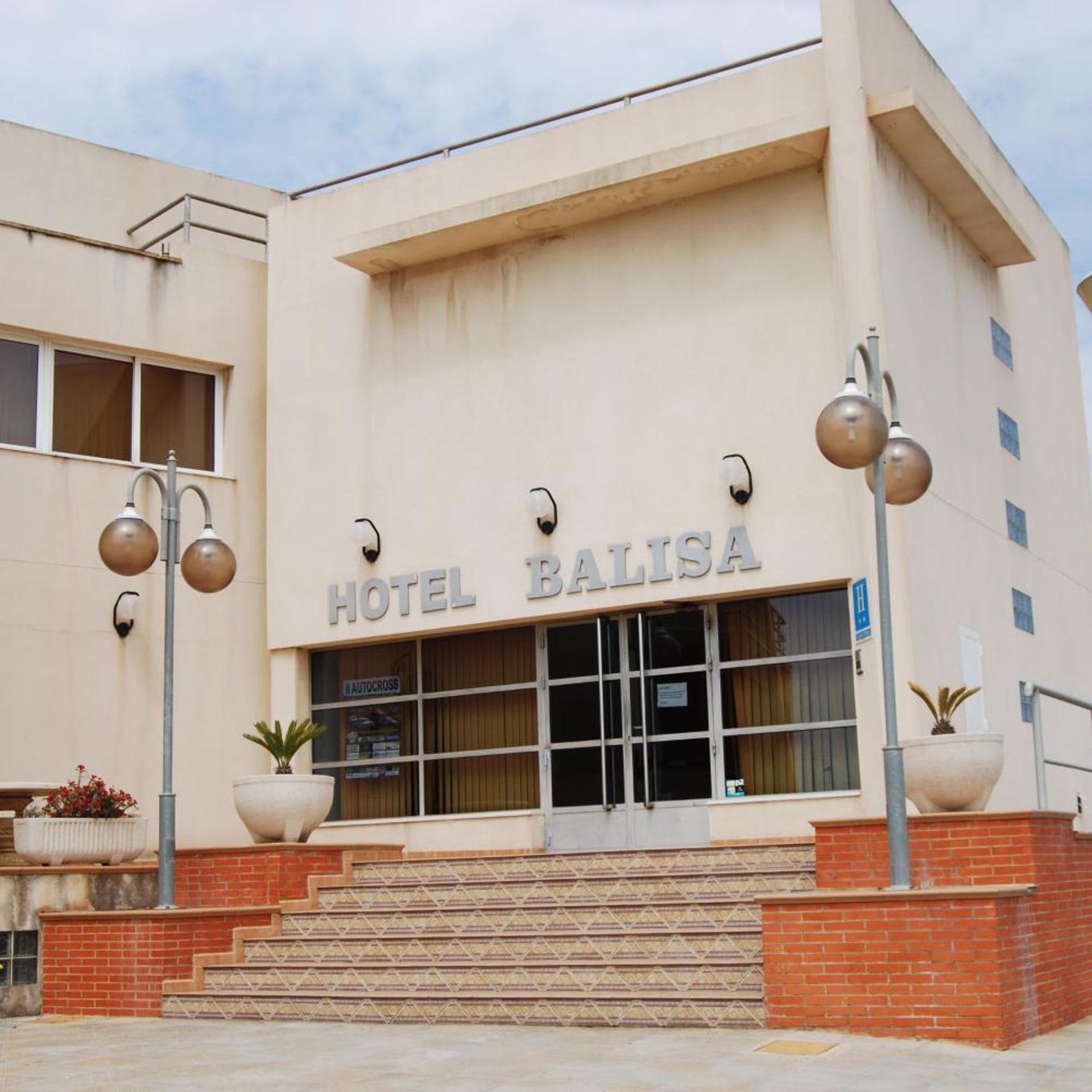 Bayo Lirola Hotel Balisa 2