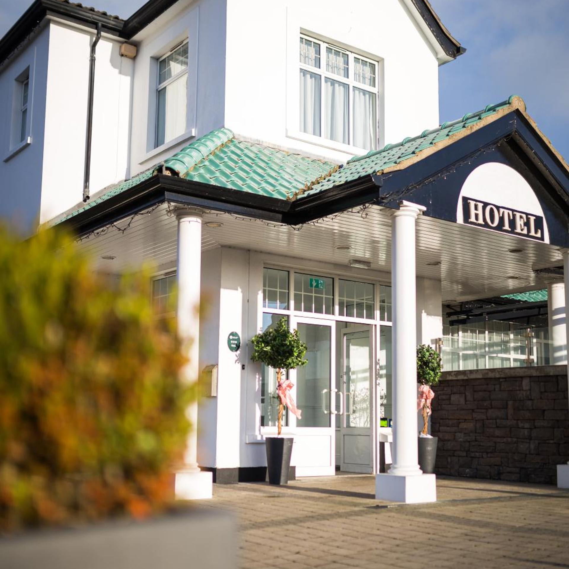 Ivanhoe Inn and Hotel 1