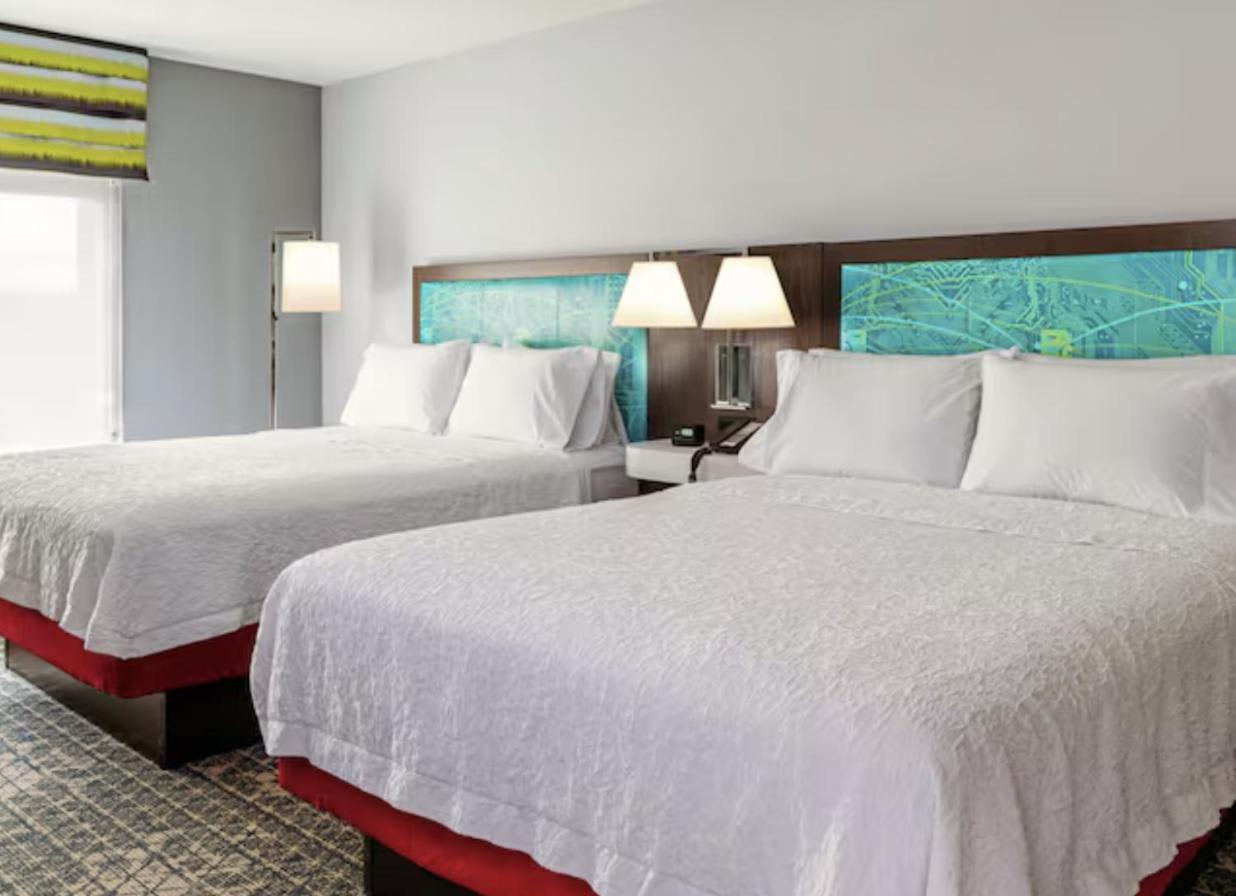 Hampton Inn Manitowoc 2