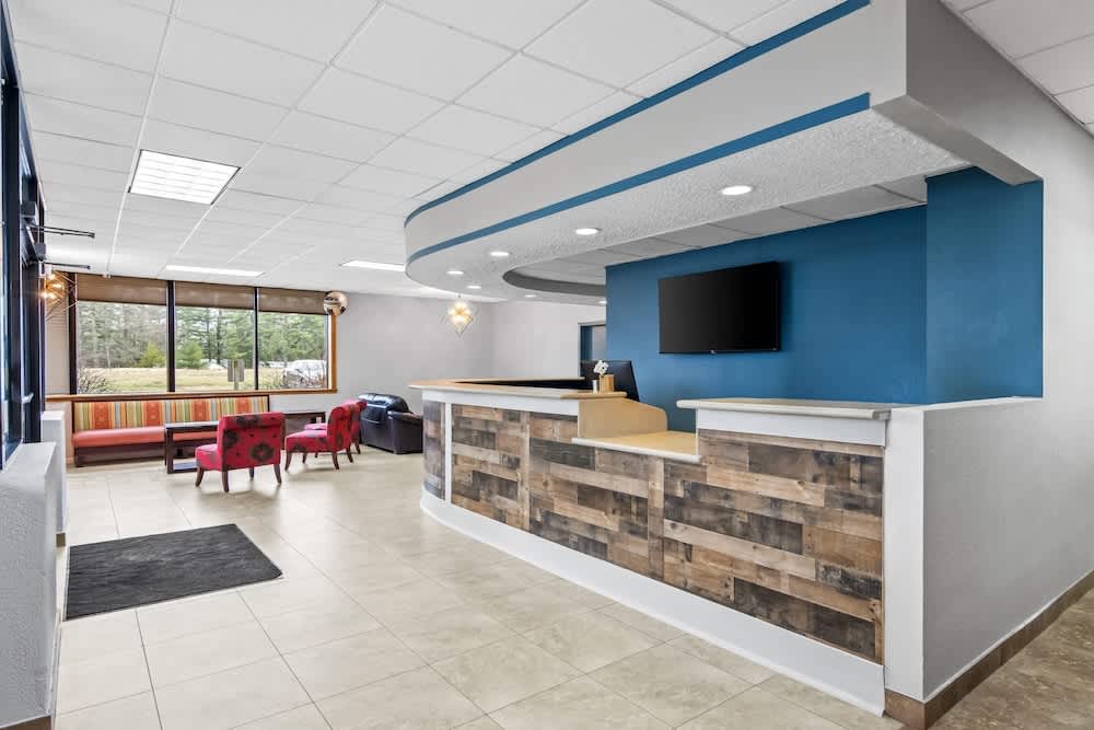 Quality Inn & Suites 2