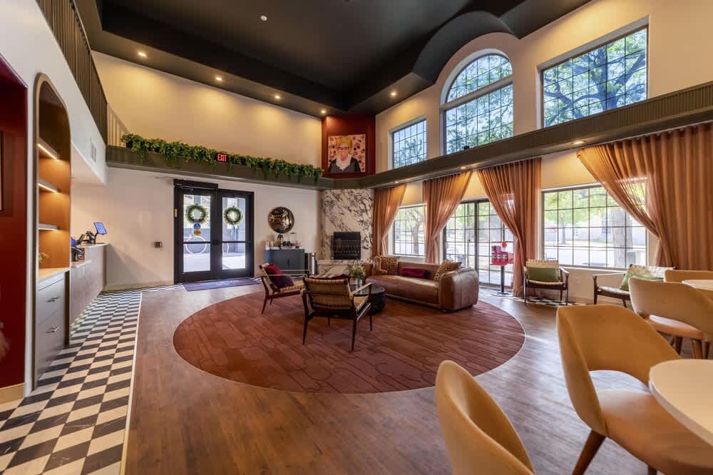 Best Western University Inn 2