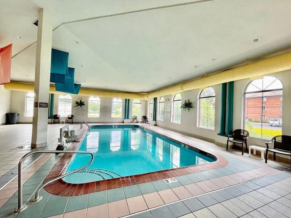 FairBridge Inn & Suites Fort Wayne 1