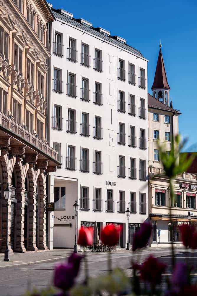 Louis Hotel 1