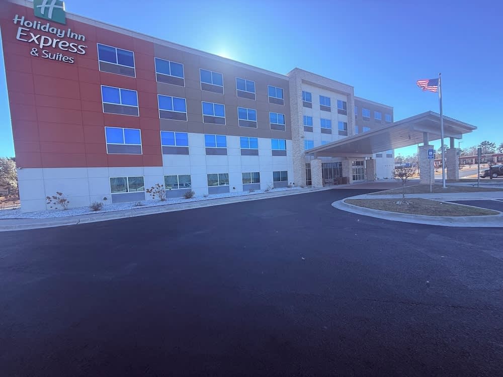 Holiday Inn Express & Suites VIDALIA by IHG 1