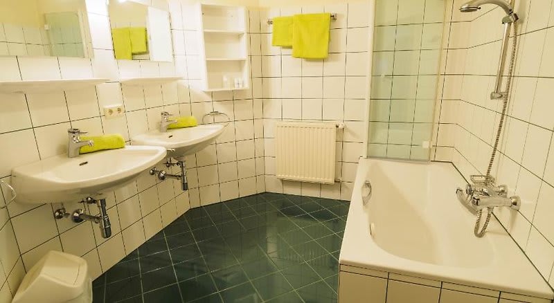Aparthotel Alpina 2