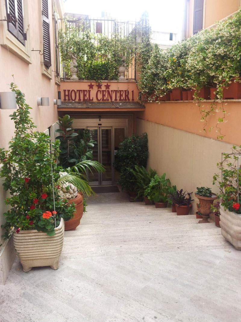 Hotel Center 1&2 1