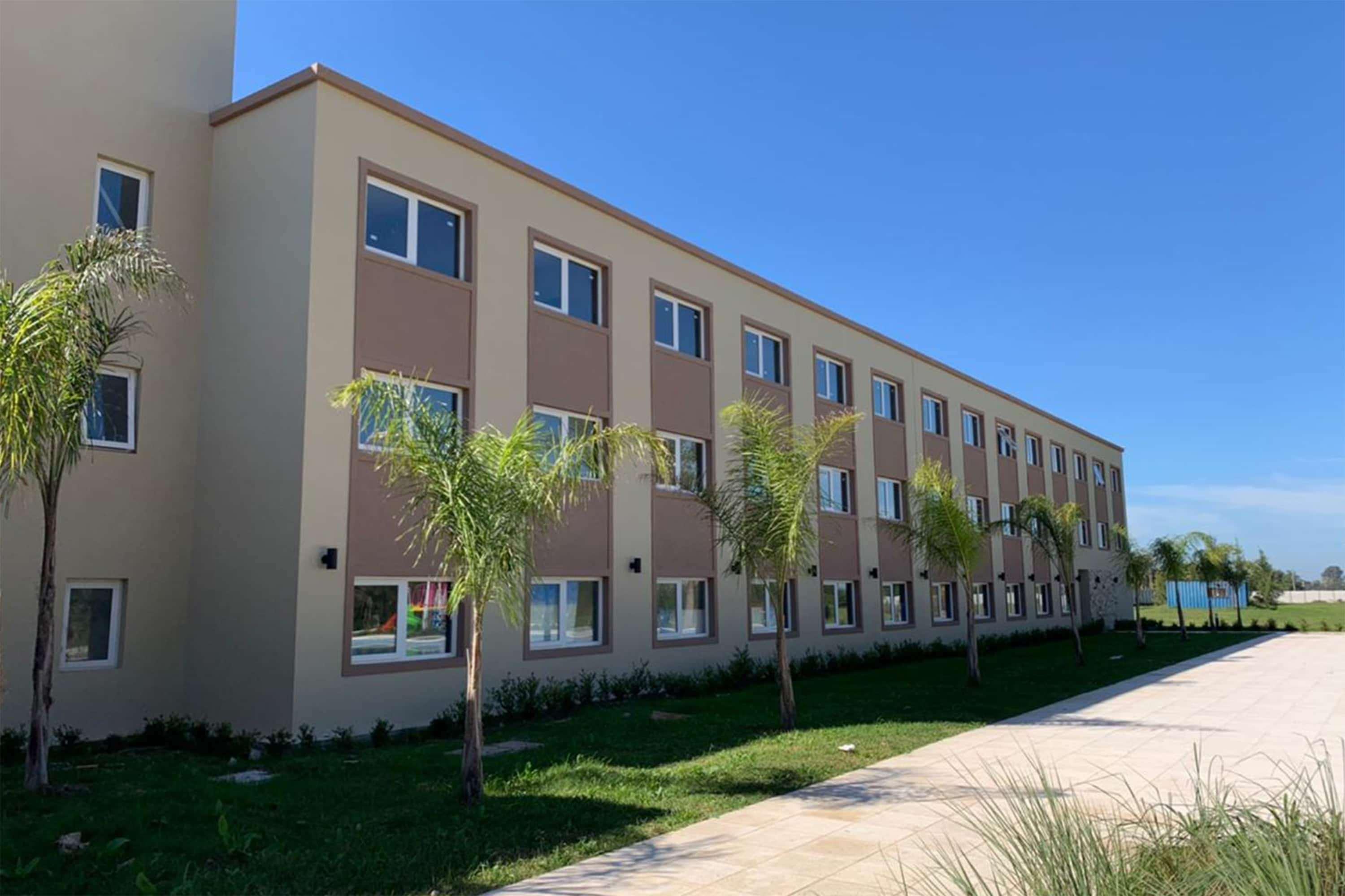 Days Inn Zarate 1