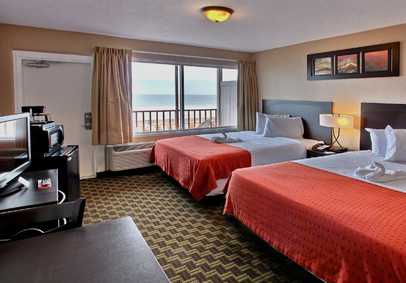 Beach House Inn with POOL & Beach Access 1