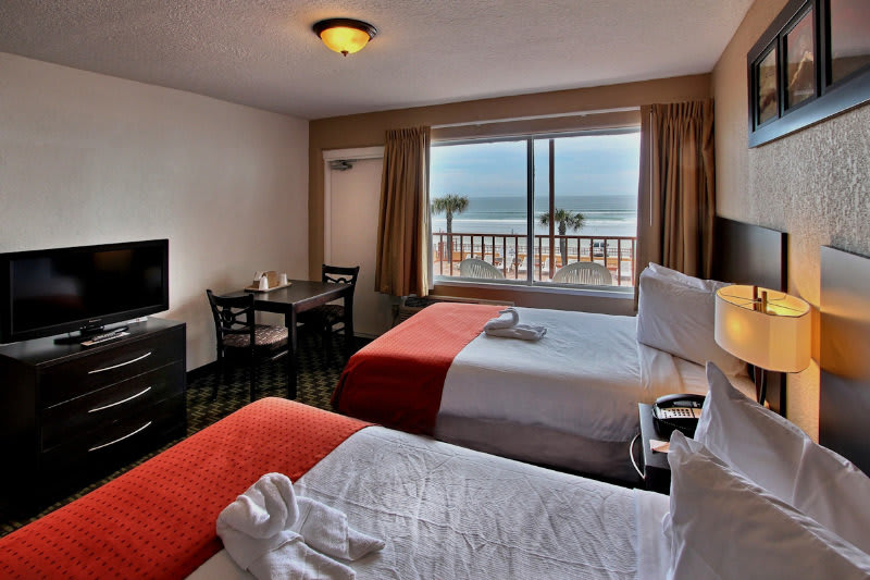 Beach House Inn with POOL & Beach Access 2
