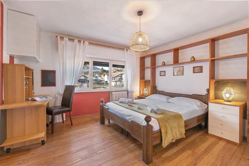 La Lanterna Swimming Pool Retreat 1