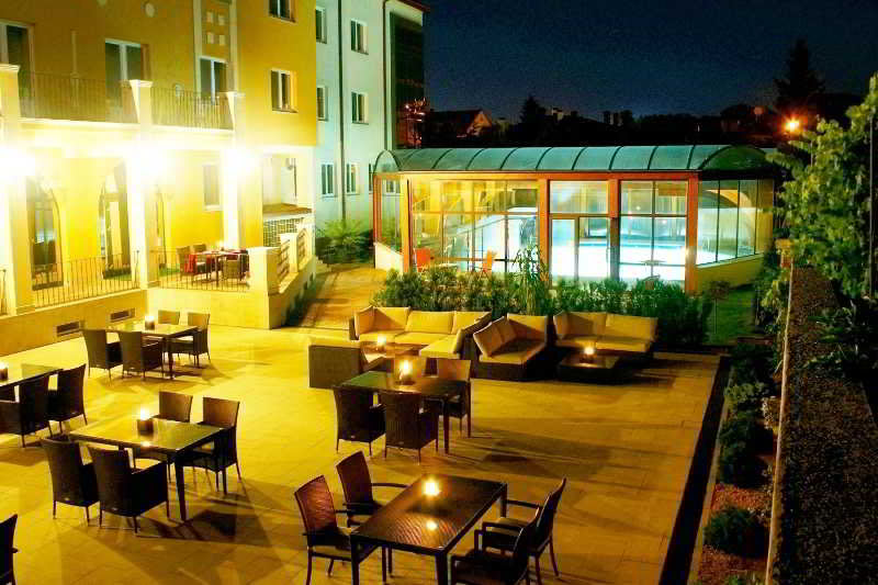 Hotel Maxim 2