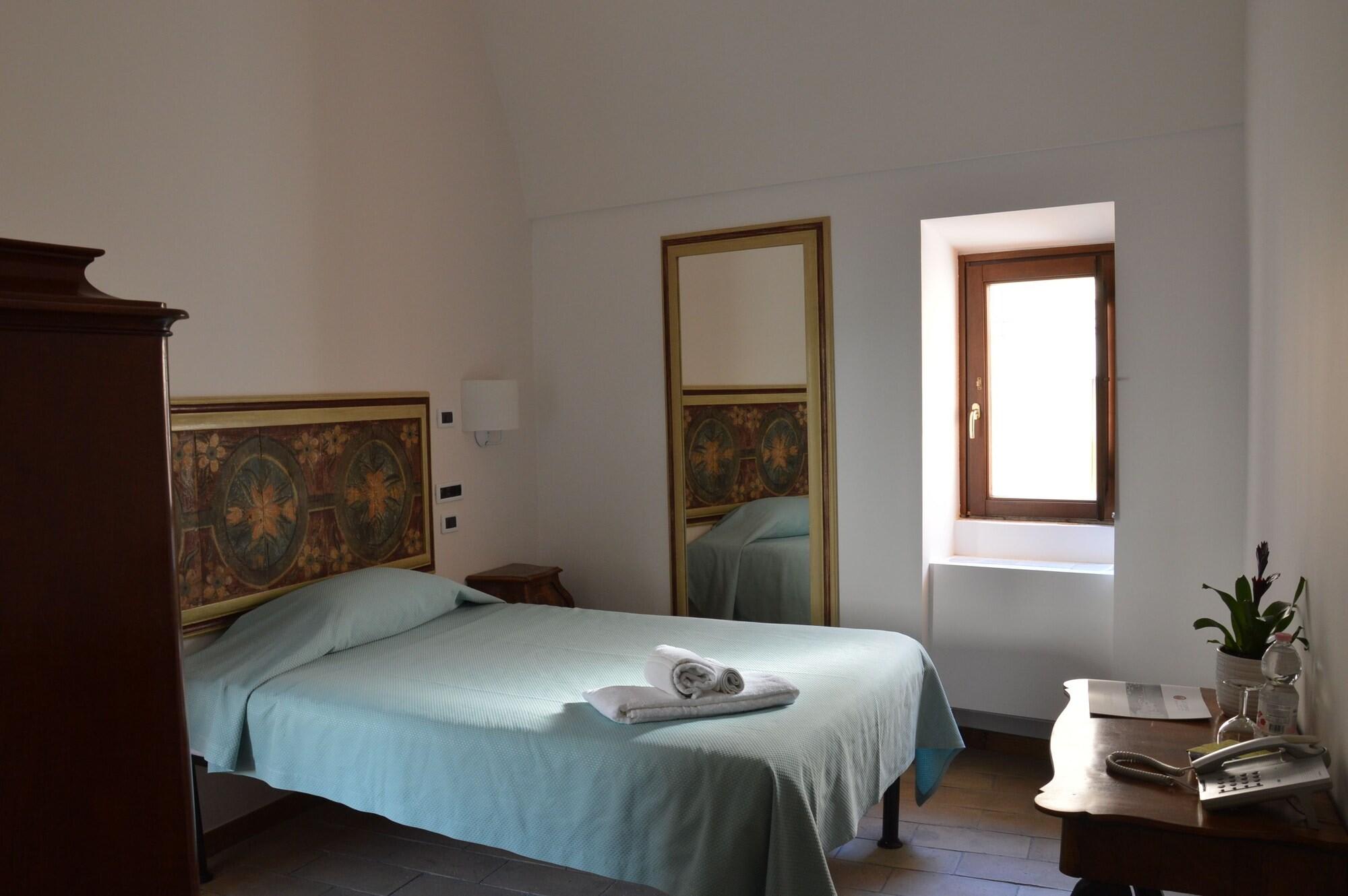 S. Martin Hotel 2