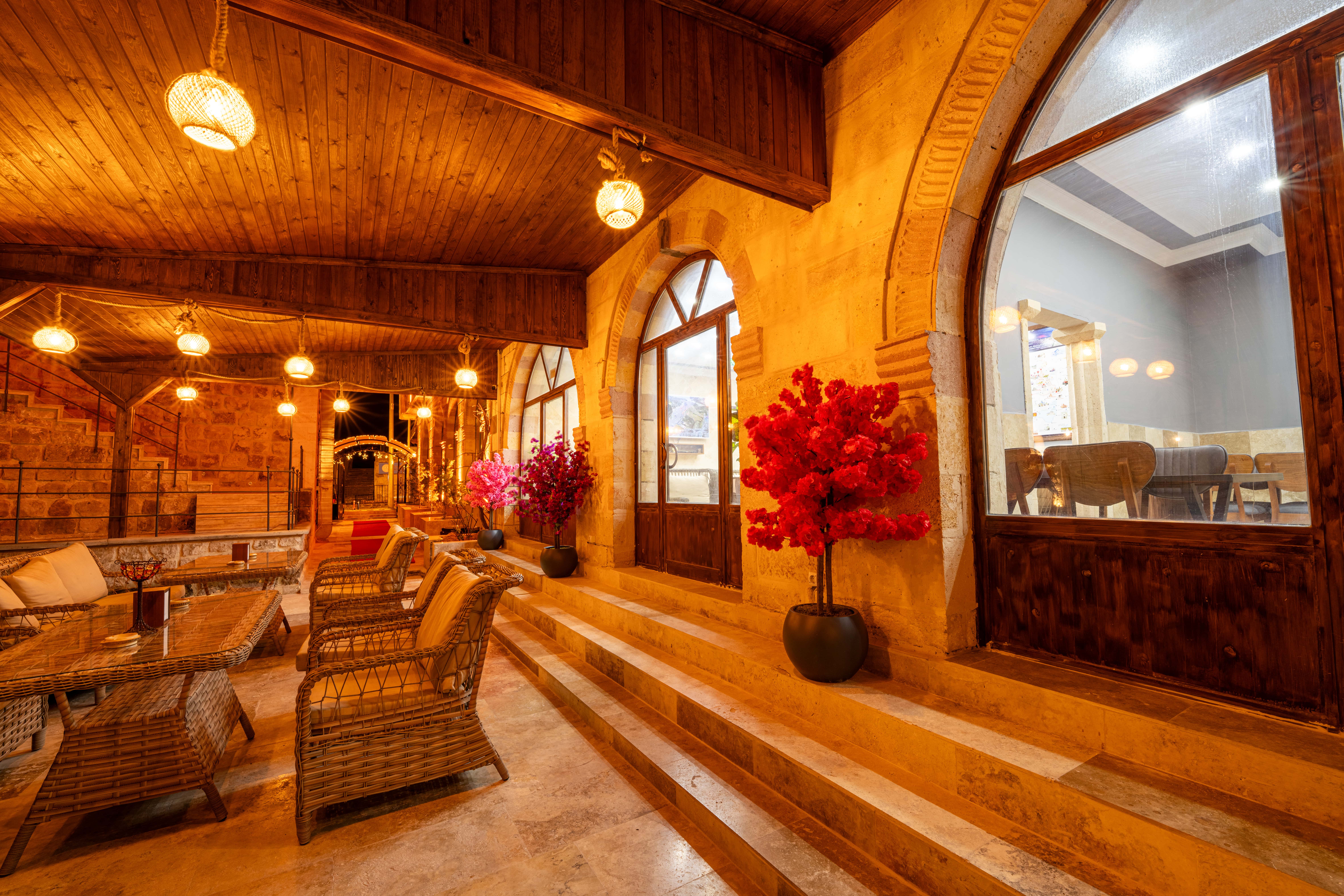 Crazy Horse Hotel 2