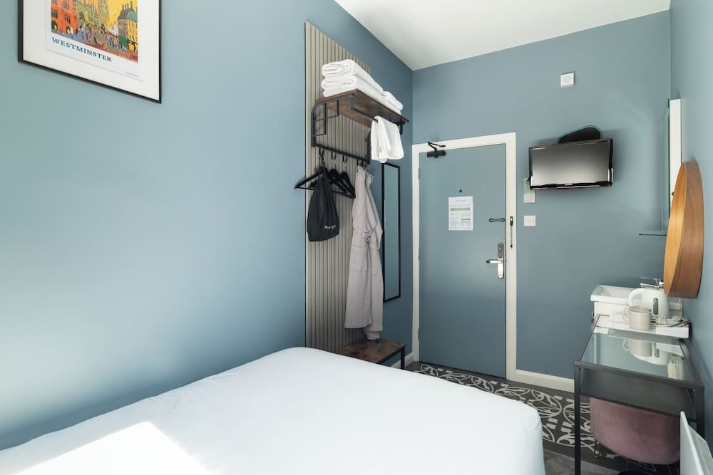 Borough High Street Rooms 2