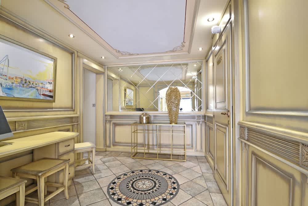 Hôtel Le Rocher 2