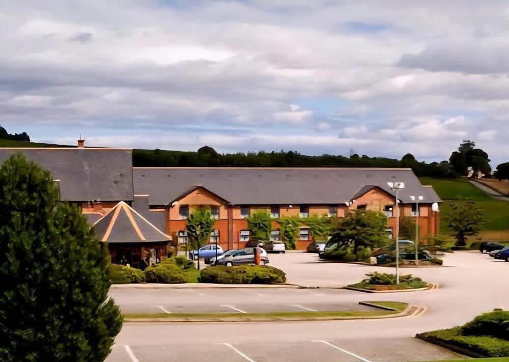 Monifieth Farm Hotel 1
