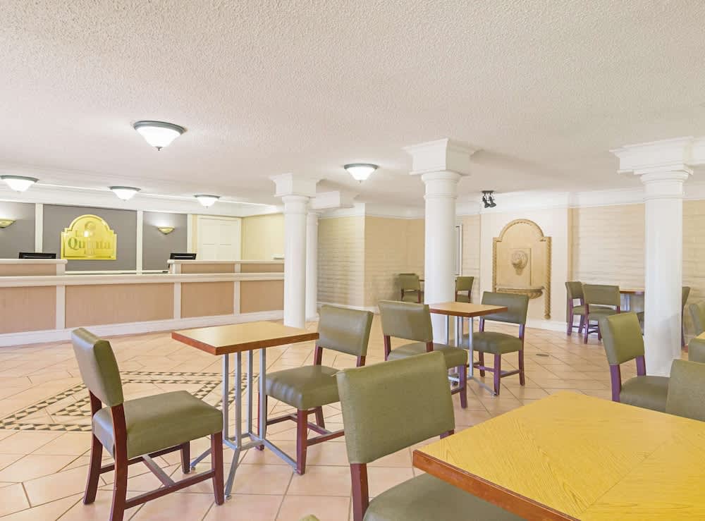 La Quinta Inn by Wyndham Denver Northglenn 1