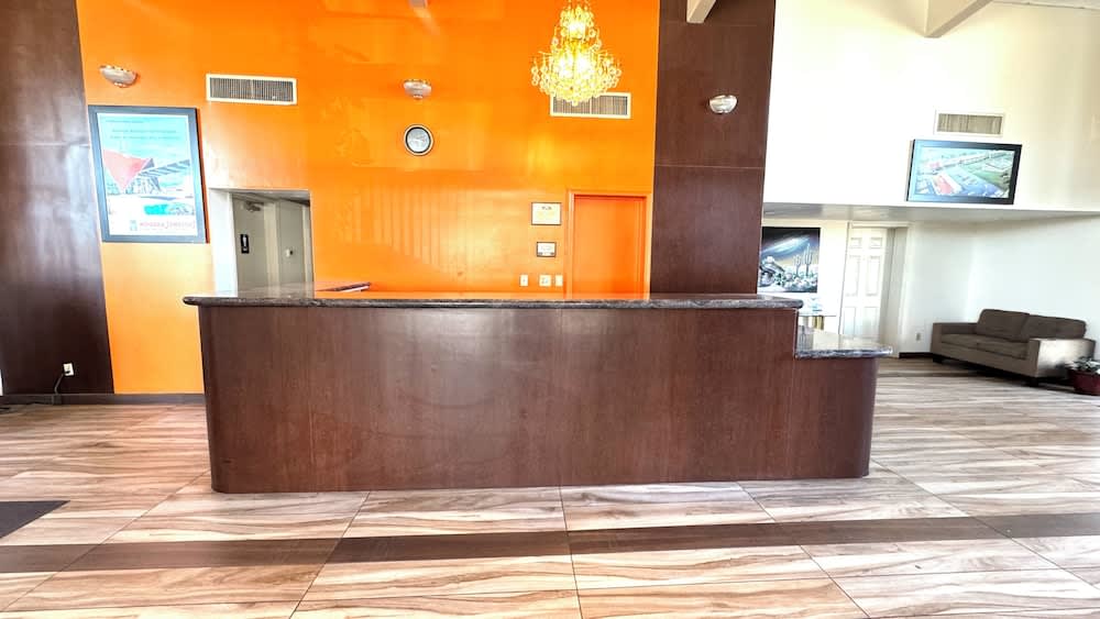 Howard Johnson by Wyndham Phoenix Airport/Downtown Area 2