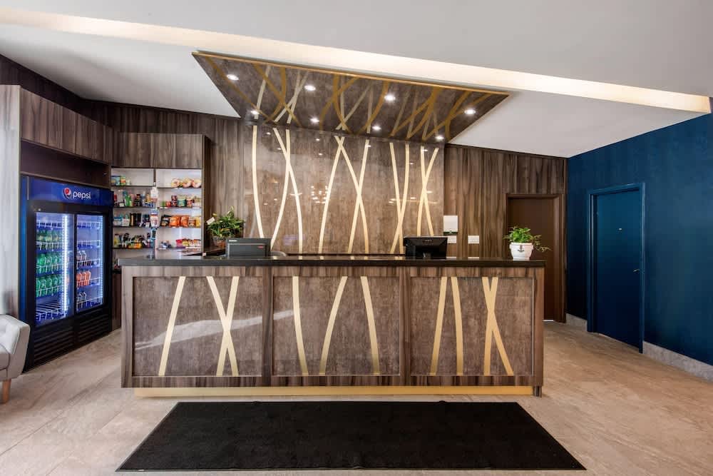 Quality Inn & Conference Centre 2