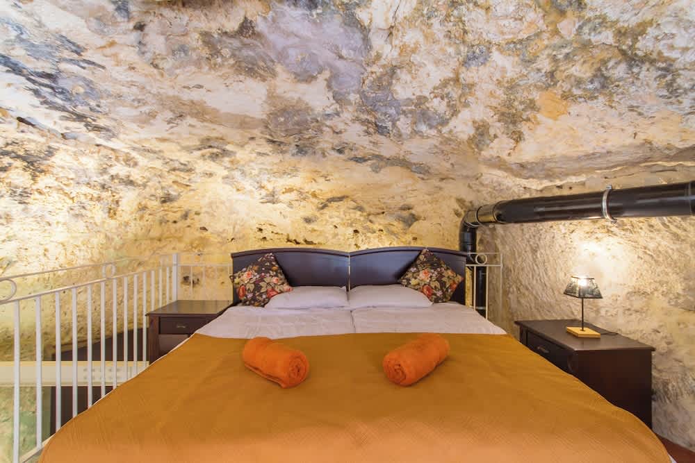 Pleasant Stone House & Jacuzzi St Martin 2
